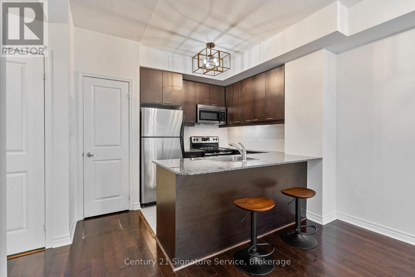2001 - 385 Prince Of Wales Drive, Mississauga, ON - Indoor Photo Showing Kitchen With Stainless Steel Kitchen