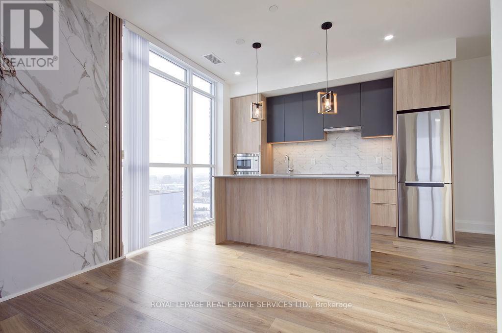 2009 - 3079 Trafalgar Road, Oakville, ON - Indoor Photo Showing Kitchen