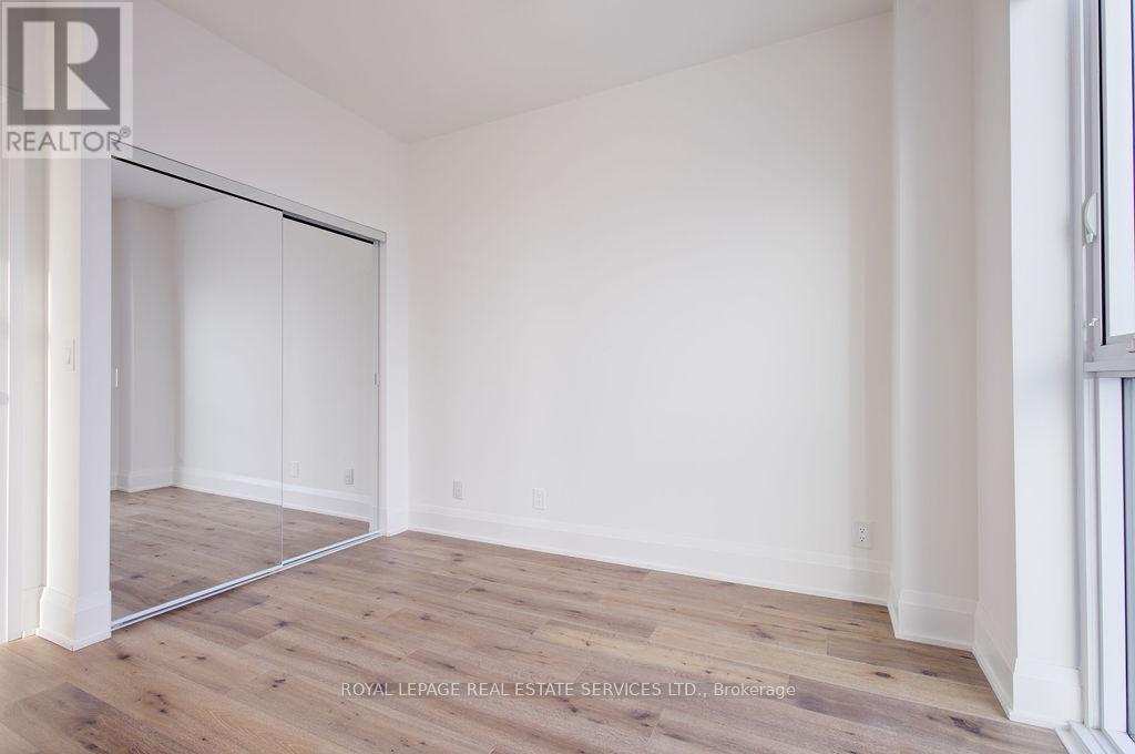 2009 - 3079 Trafalgar Road, Oakville, ON - Indoor Photo Showing Other Room