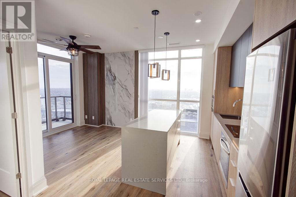 2009 - 3079 Trafalgar Road, Oakville, ON - Indoor Photo Showing Other Room