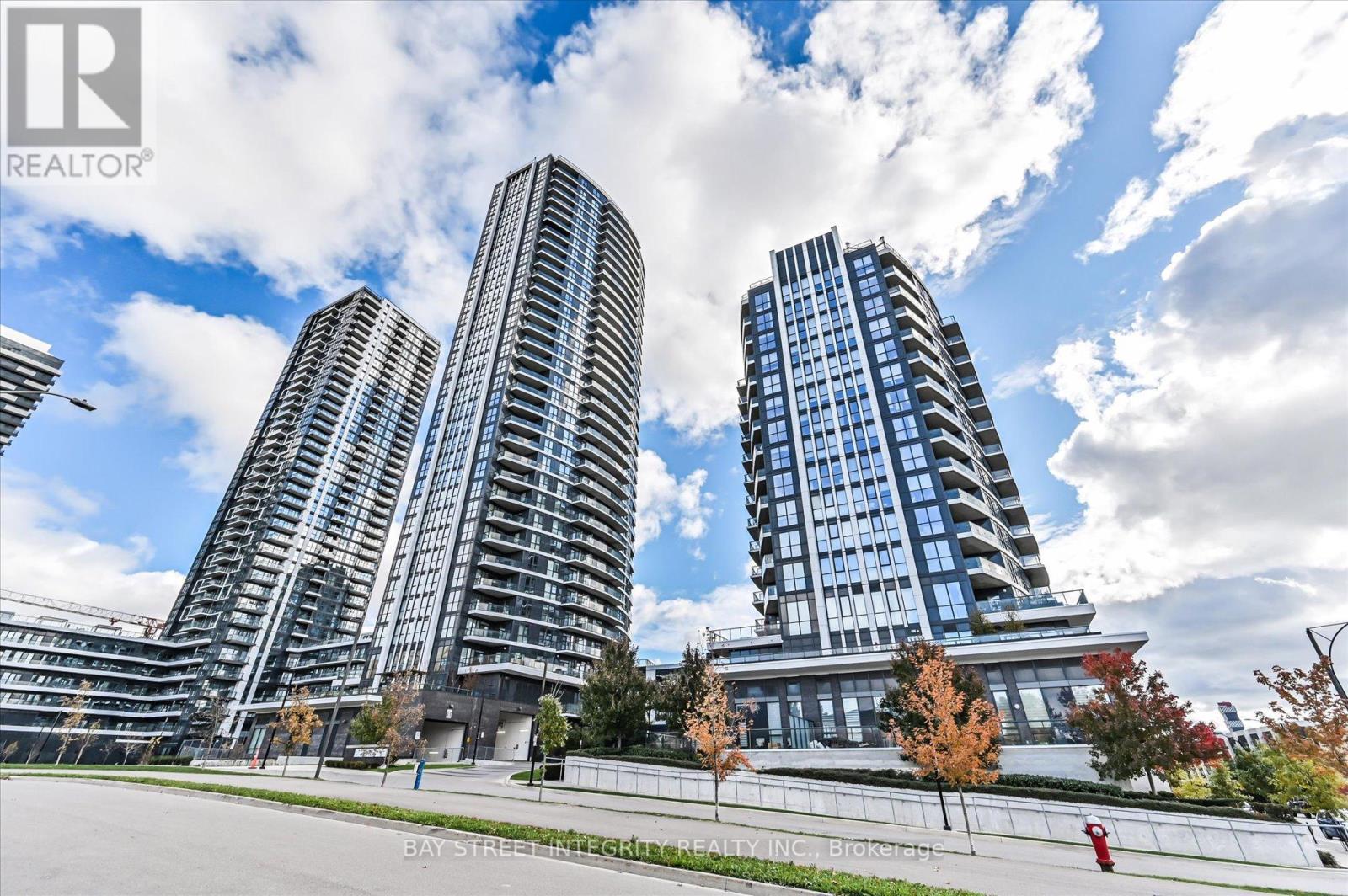 2719 - 35 Watergarden Drive, Mississauga, ON - Outdoor With Facade