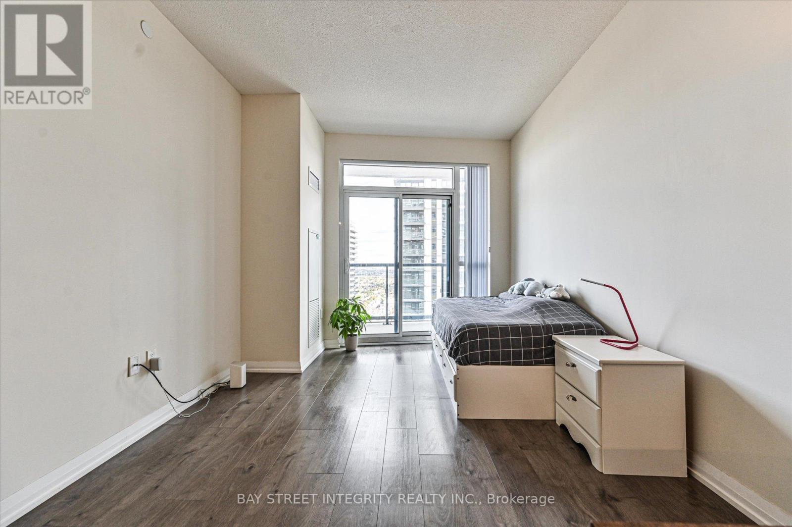 2719 - 35 Watergarden Drive, Mississauga, ON - Indoor Photo Showing Bedroom