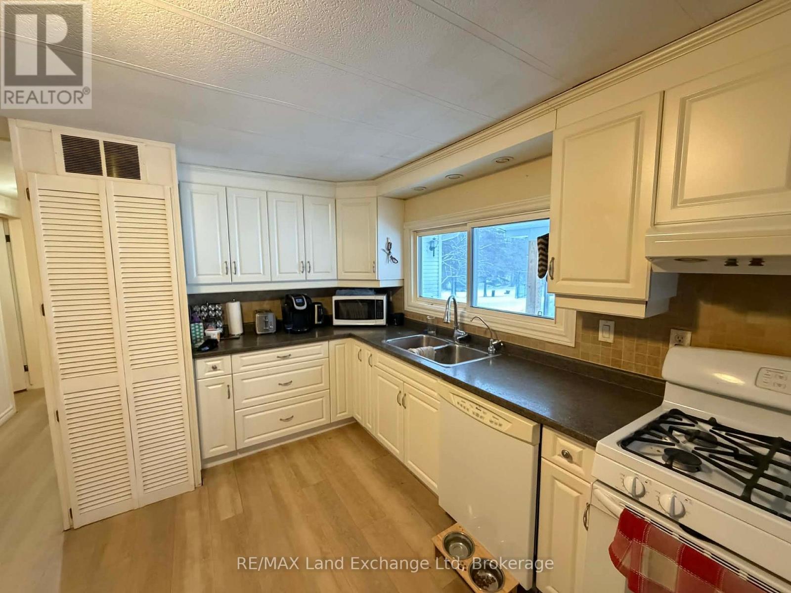 4 Riverside Drive, Morris Turnberry (Morris), ON