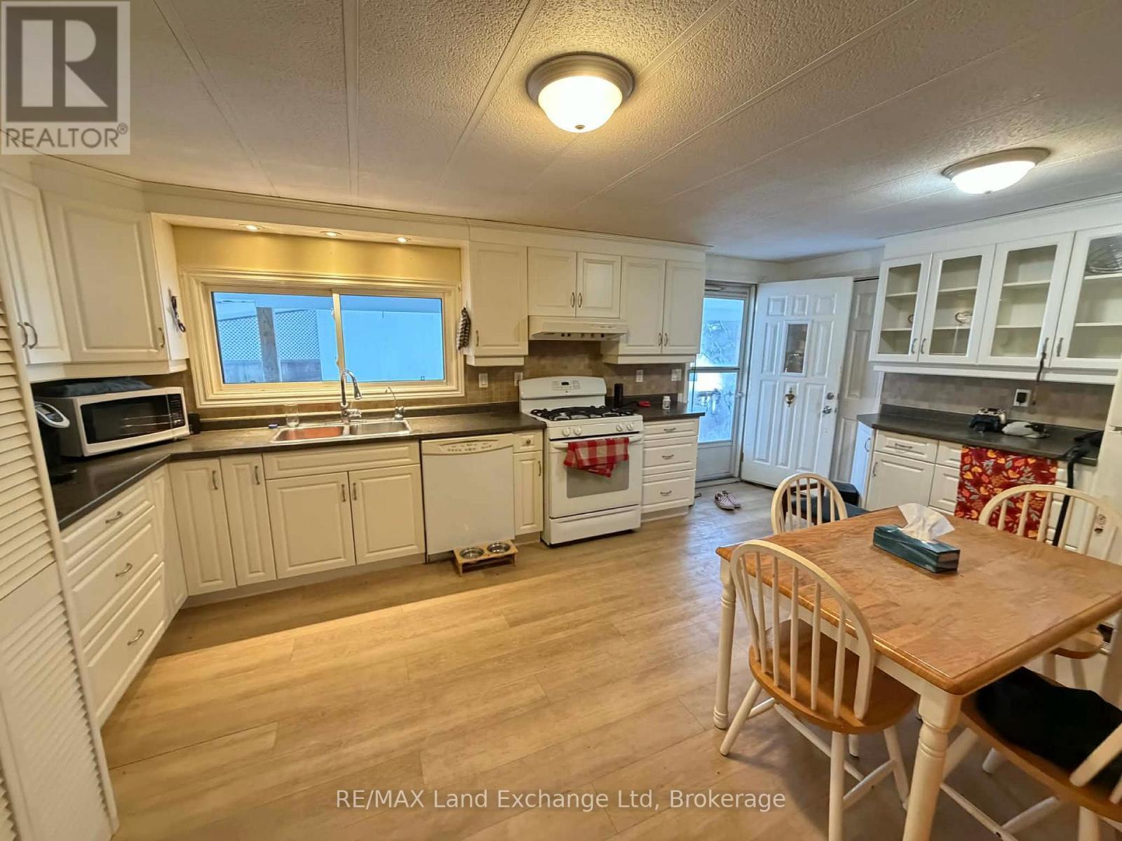 4 Riverside Drive, Morris Turnberry (Morris), ON