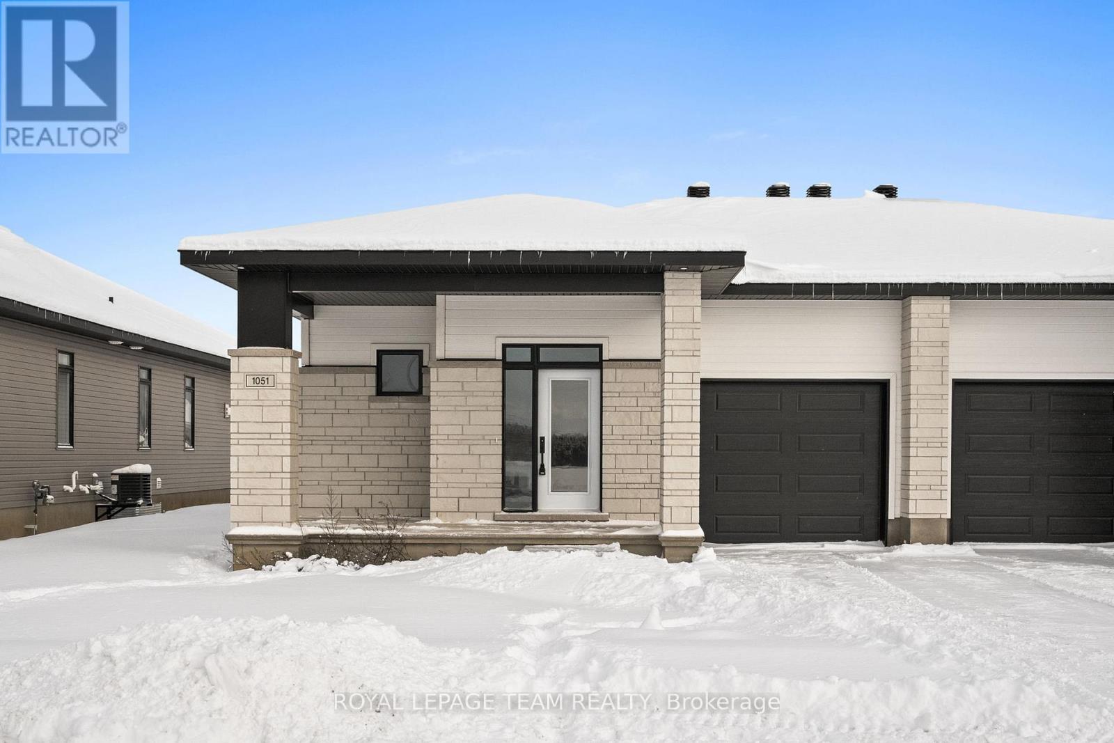 1051 Moore Street, Brockville, ON - Outdoor