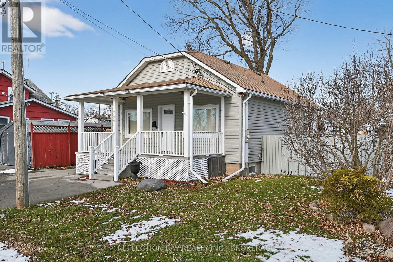 3794 Mathewson Avenue, Fort Erie (Crystal Beach), ON - Outdoor With Deck Patio Veranda