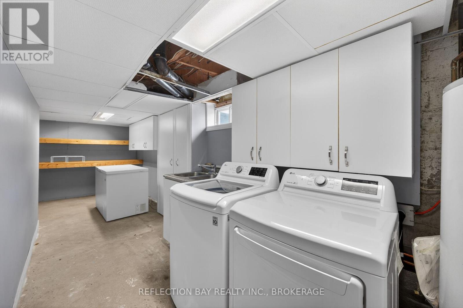 Lower level Laundry - 3794 Mathewson Avenue, Fort Erie (Crystal Beach), ON - Indoor Photo Showing Laundry Room