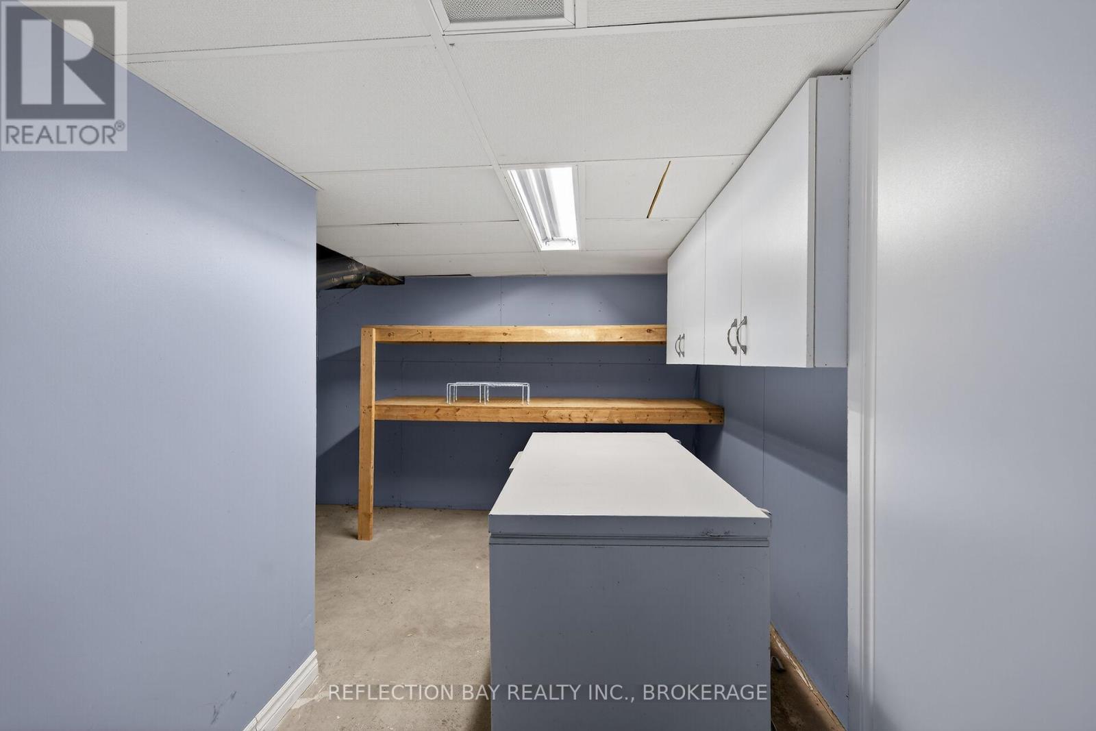 Tons of Storage - 3794 Mathewson Avenue, Fort Erie (Crystal Beach), ON - Indoor Photo Showing Laundry Room