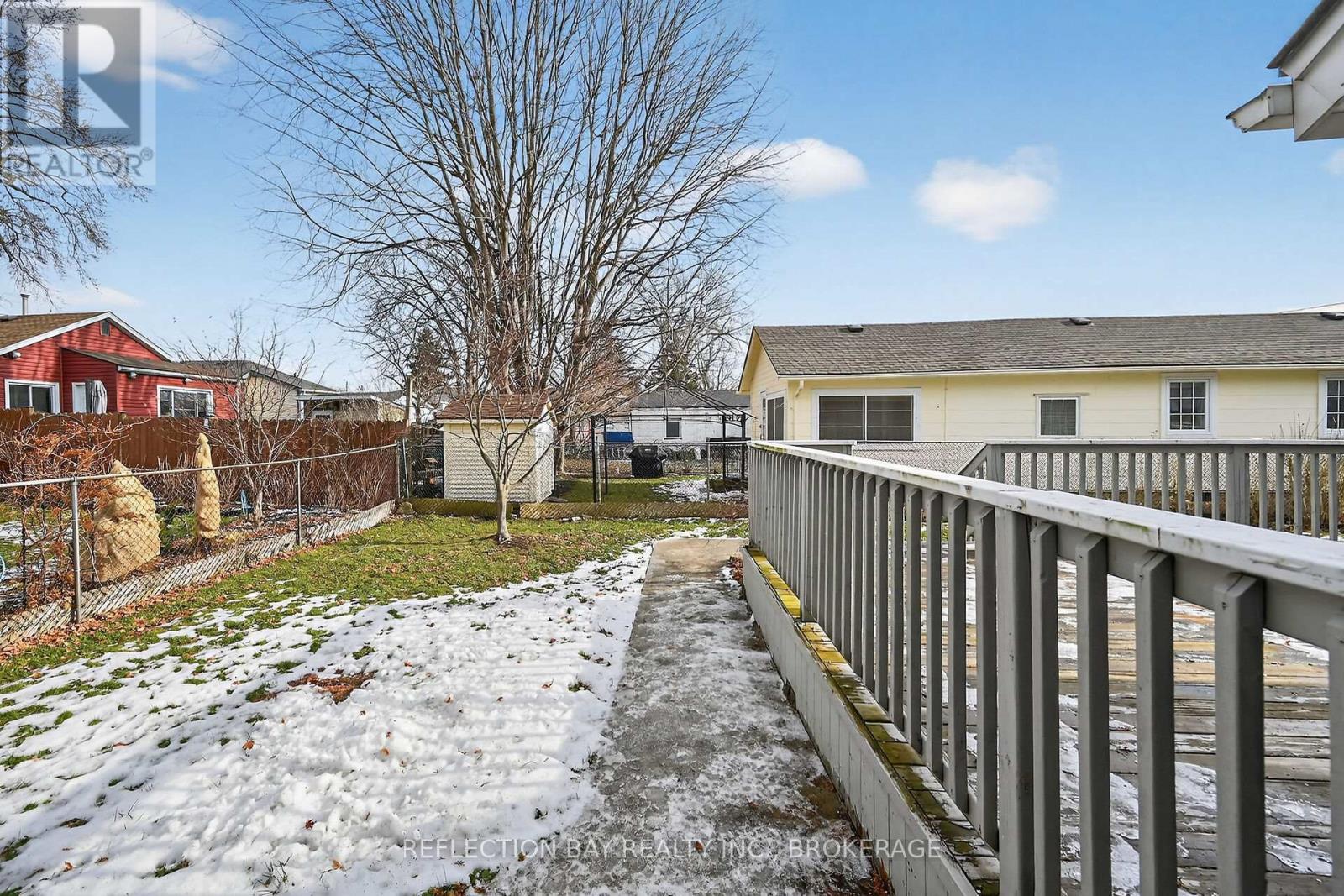 Full Fenced yard - 3794 Mathewson Avenue, Fort Erie (Crystal Beach), ON - Outdoor With Deck Patio Veranda