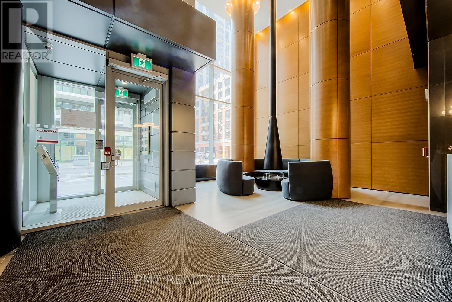 2001 - 68 Shuter Street, Toronto, ON - Indoor Photo Showing Other Room