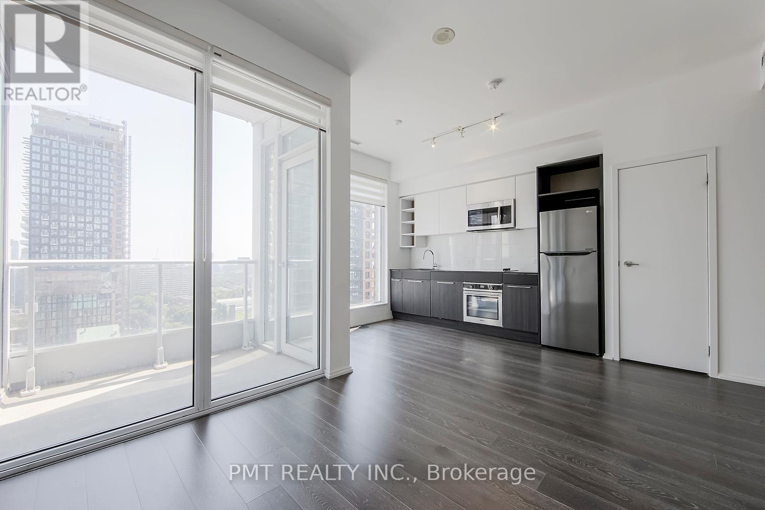 2001 - 68 Shuter Street, Toronto, ON - Indoor Photo Showing Other Room