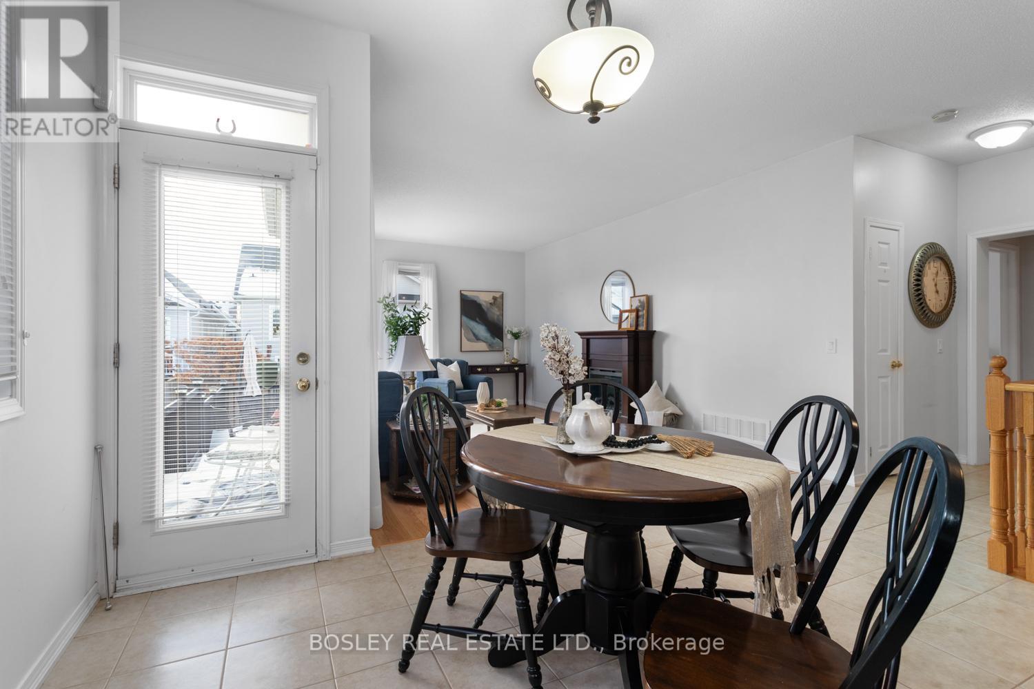 673 Prince Of Wales Drive, Cobourg, ON - Indoor Photo Showing Dining Room