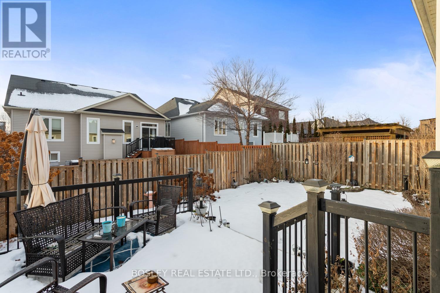 673 Prince Of Wales Drive, Cobourg, ON - Outdoor