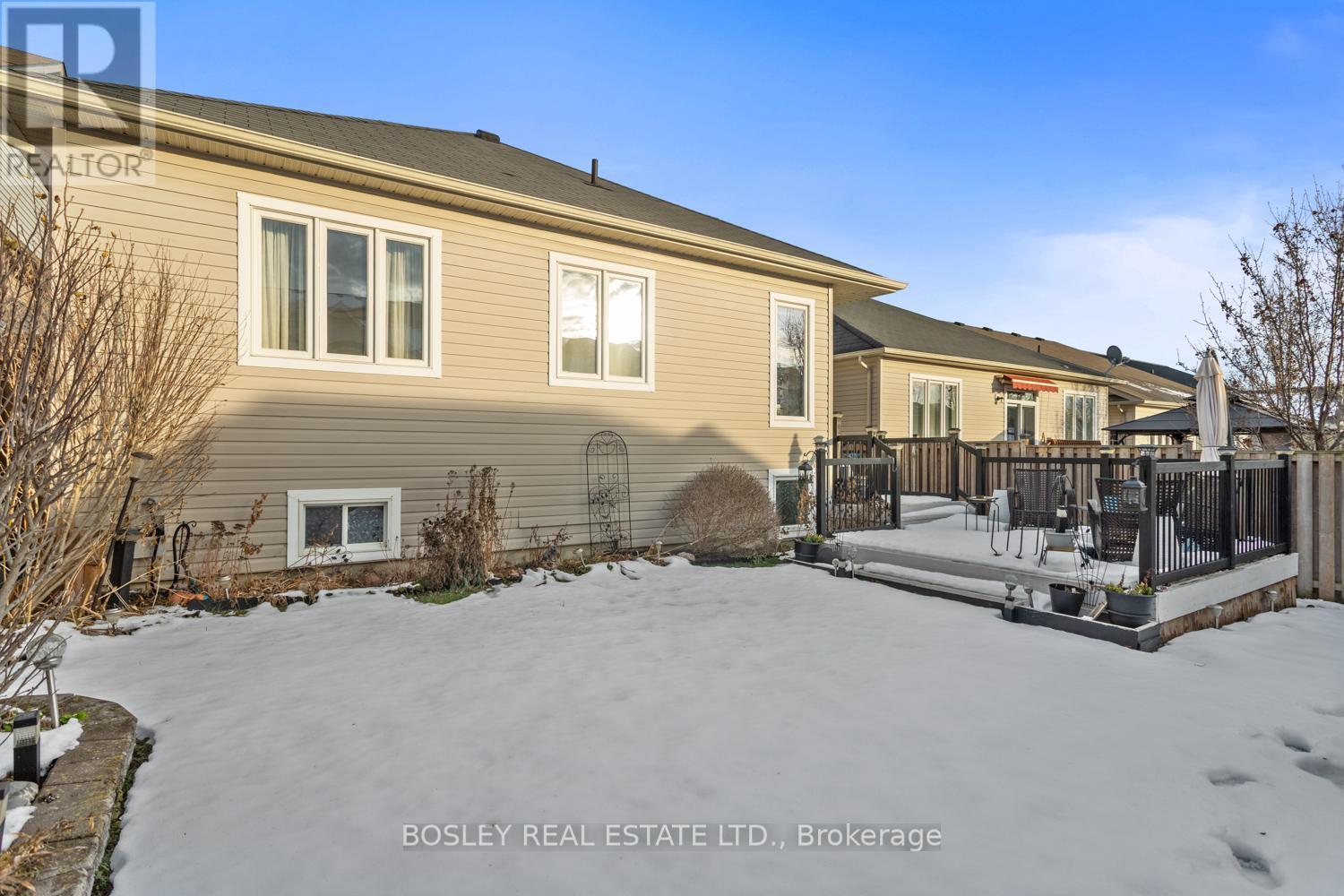 673 Prince Of Wales Drive, Cobourg, ON - Outdoor