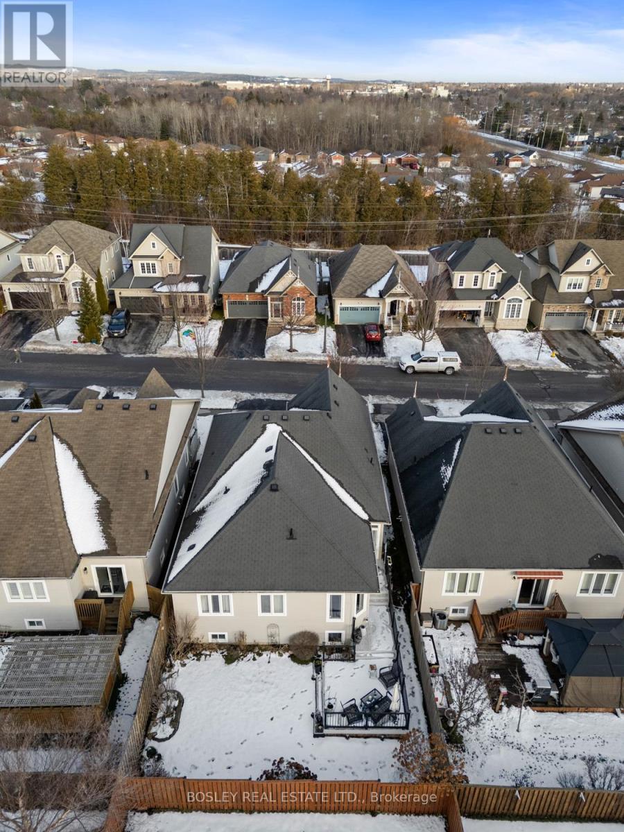 673 Prince Of Wales Drive, Cobourg, ON - Outdoor