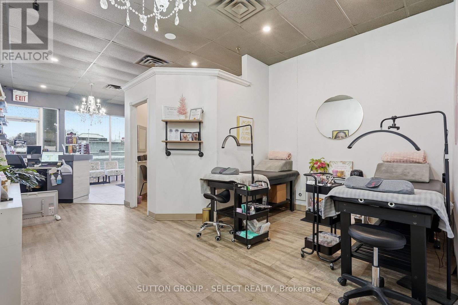 6 - 509 Commissioners Road W, London South (South N), ON