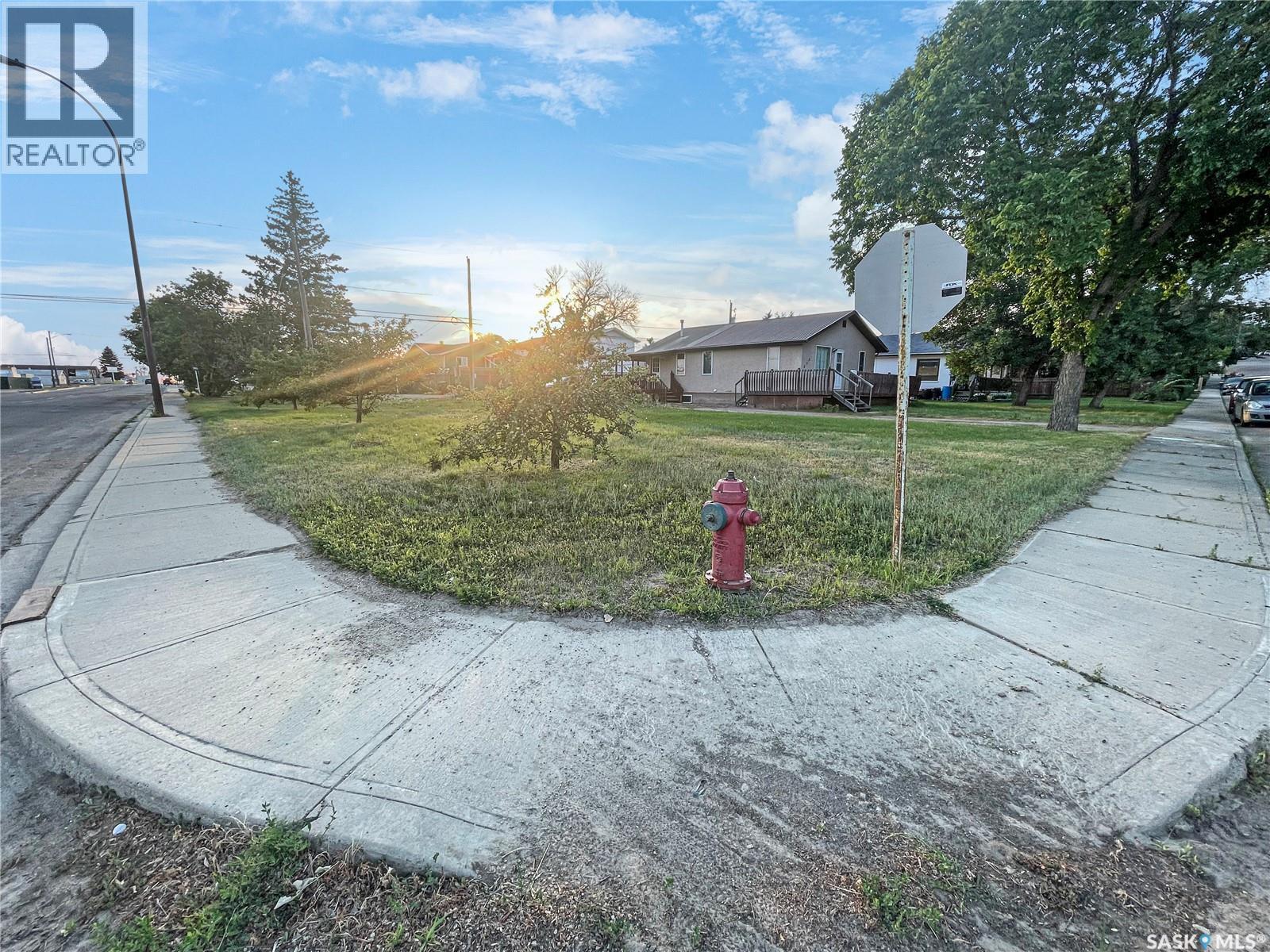 204 9Th Avenue Nw, Swift Current, SK