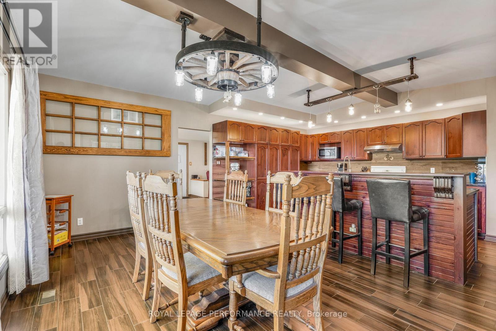 4866 County Road 17 Road, Alfred And Plantagenet, ON - Indoor Photo Showing Dining Room