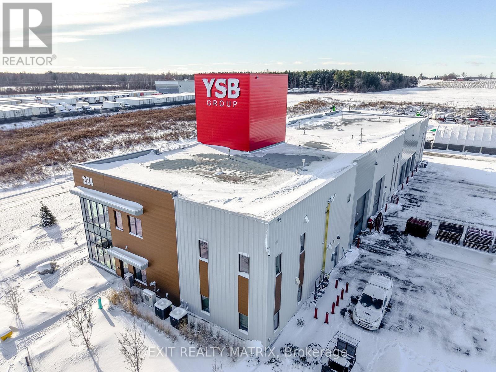 224 Robot Street, Russell, ON