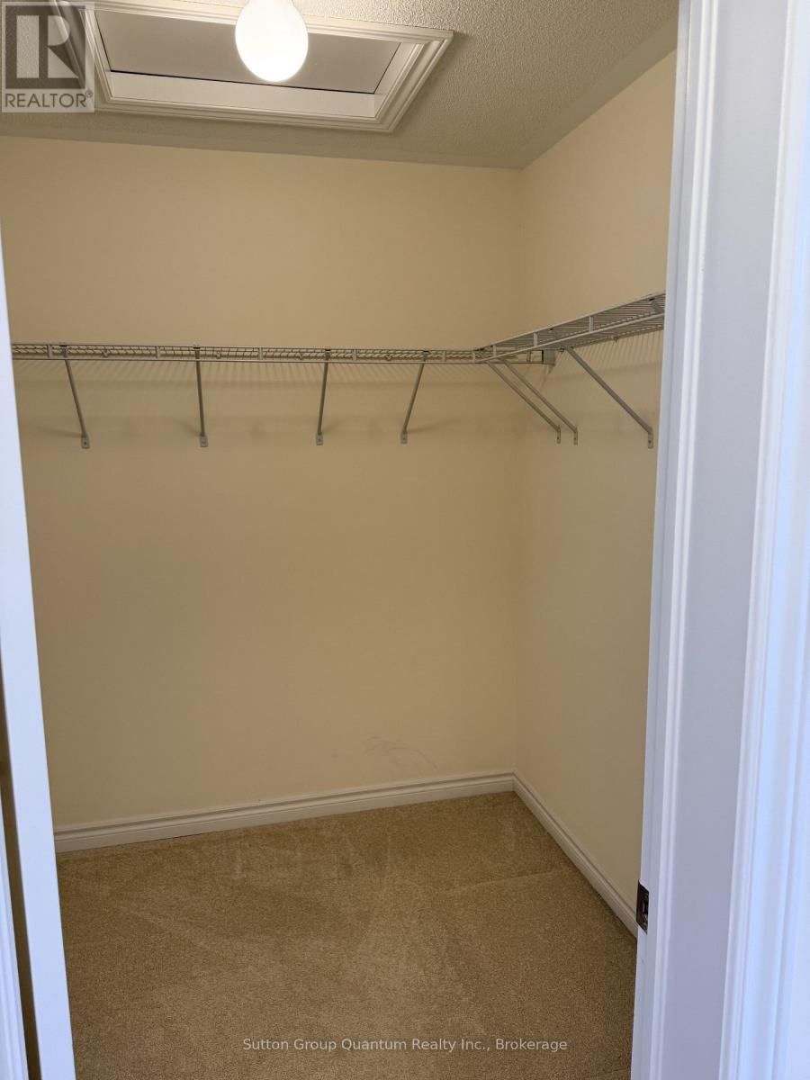 174 Rosanne Circle, Wasaga Beach, ON - Indoor With Storage