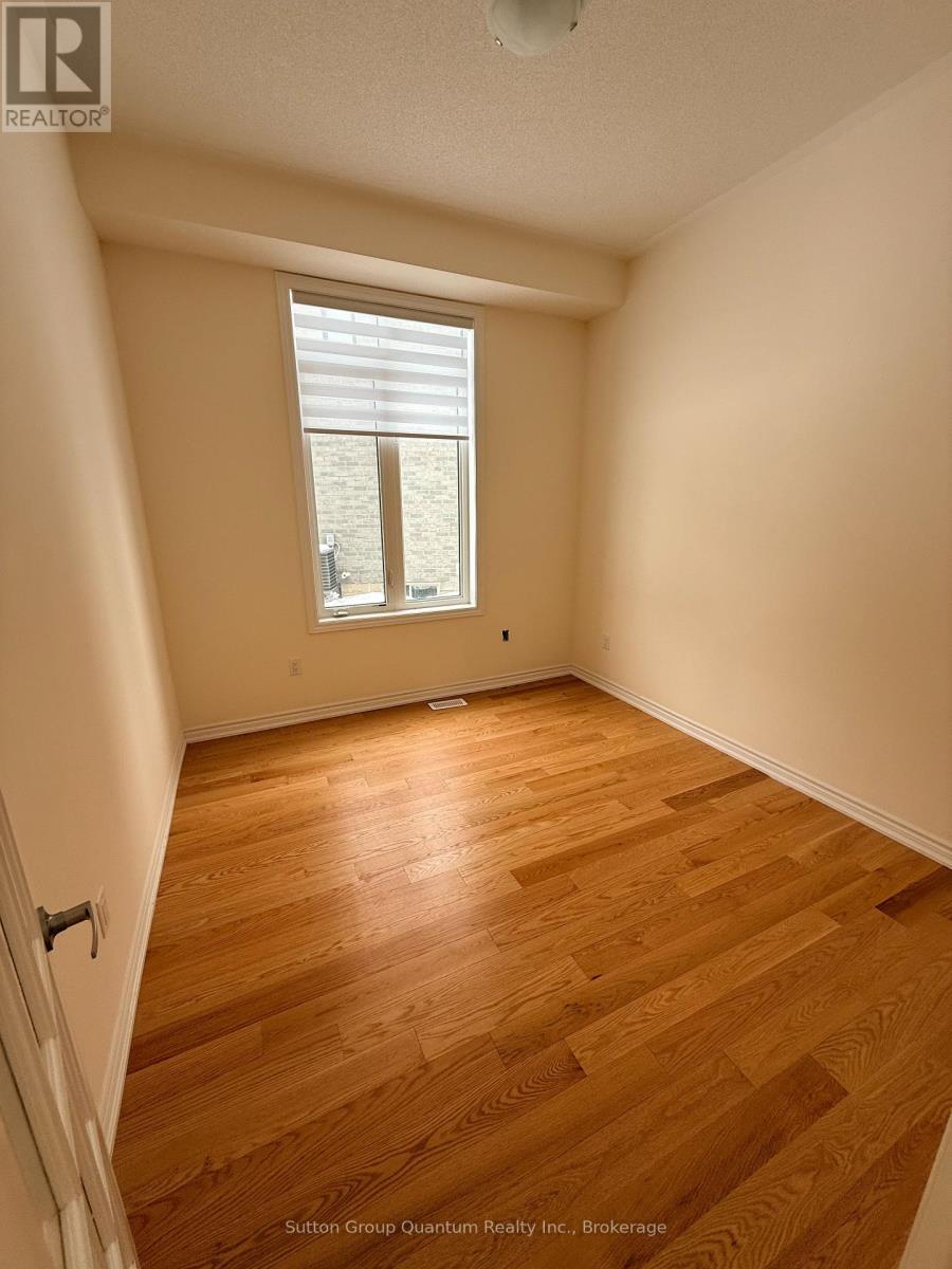 174 Rosanne Circle, Wasaga Beach, ON - Indoor Photo Showing Other Room