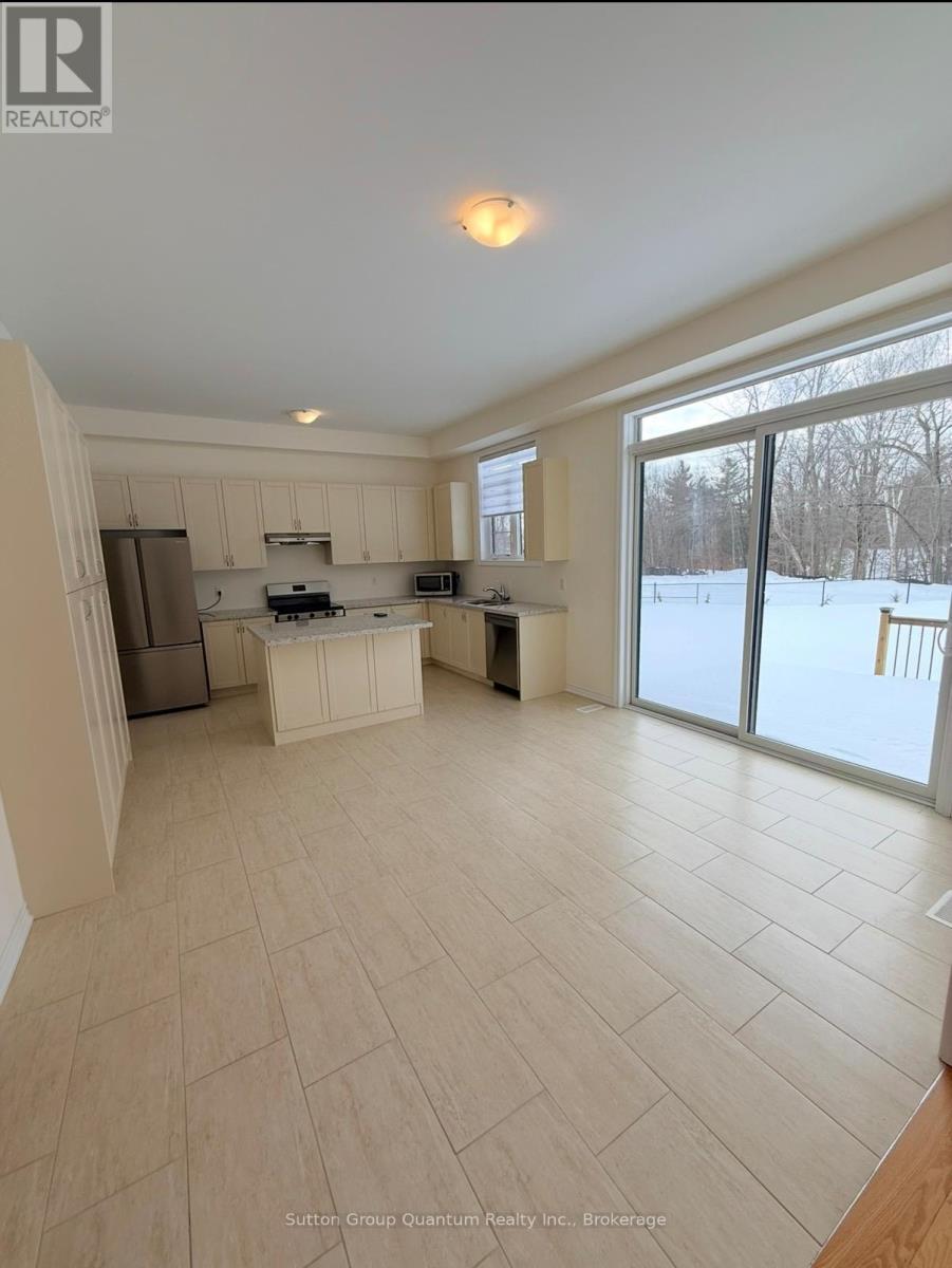 174 Rosanne Circle, Wasaga Beach, ON - Indoor