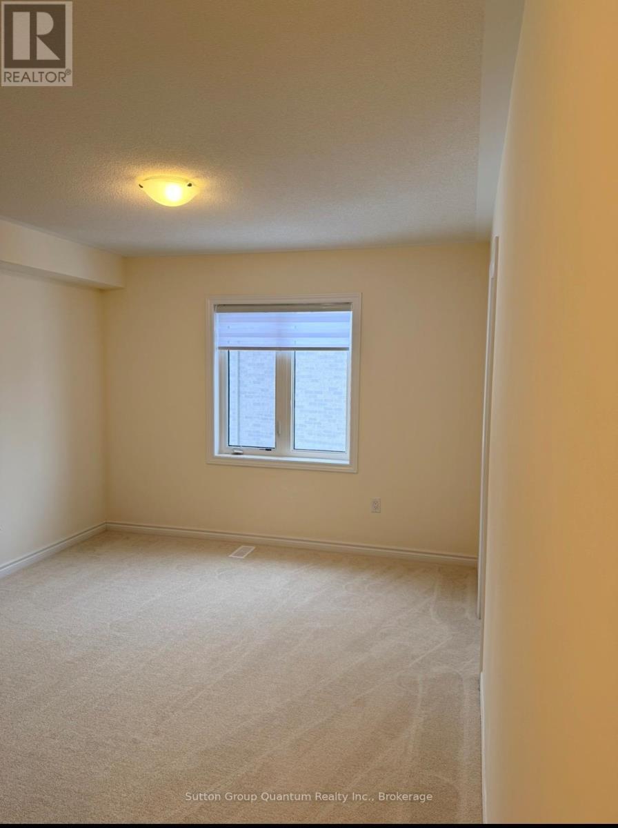 174 Rosanne Circle, Wasaga Beach, ON - Indoor Photo Showing Other Room