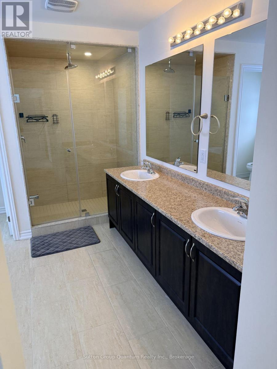 174 Rosanne Circle, Wasaga Beach, ON - Indoor Photo Showing Bathroom