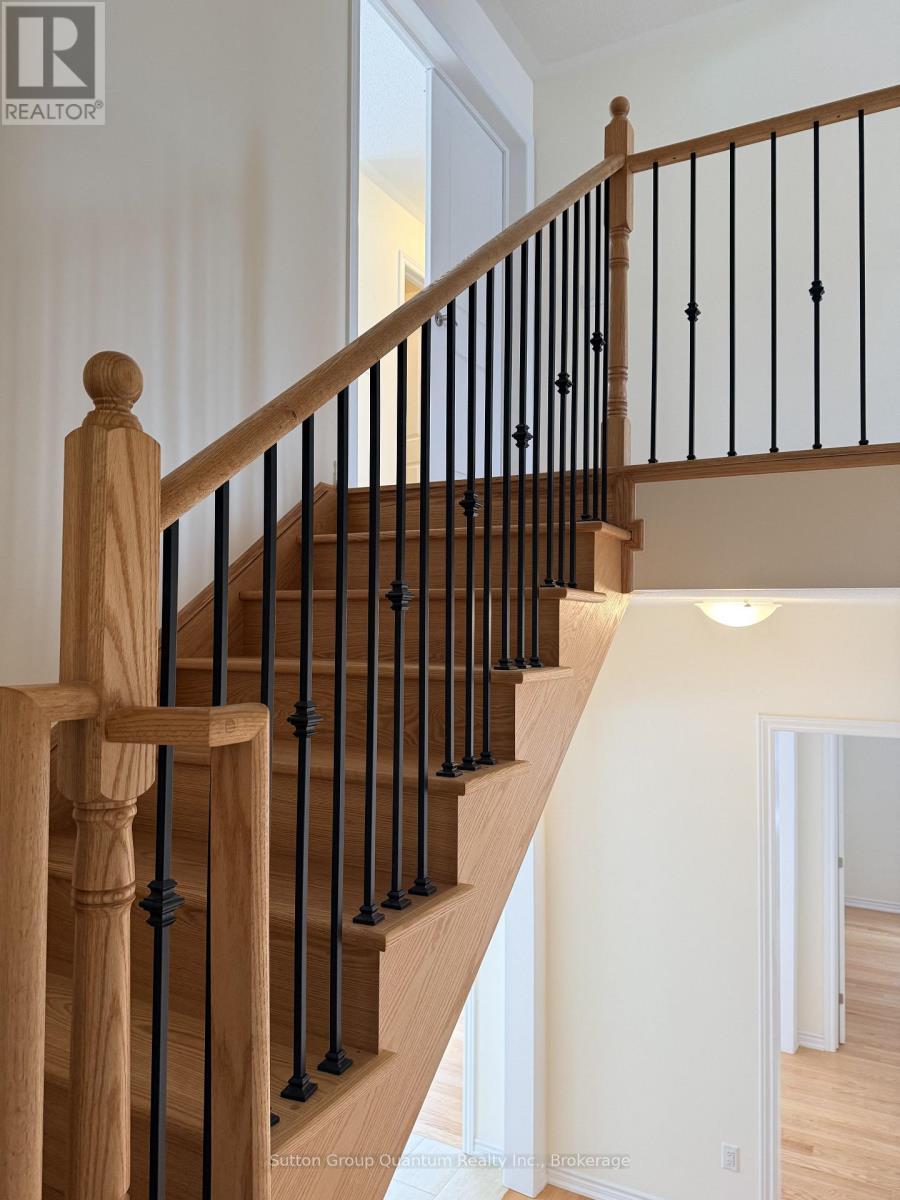 174 Rosanne Circle, Wasaga Beach, ON - Indoor Photo Showing Other Room