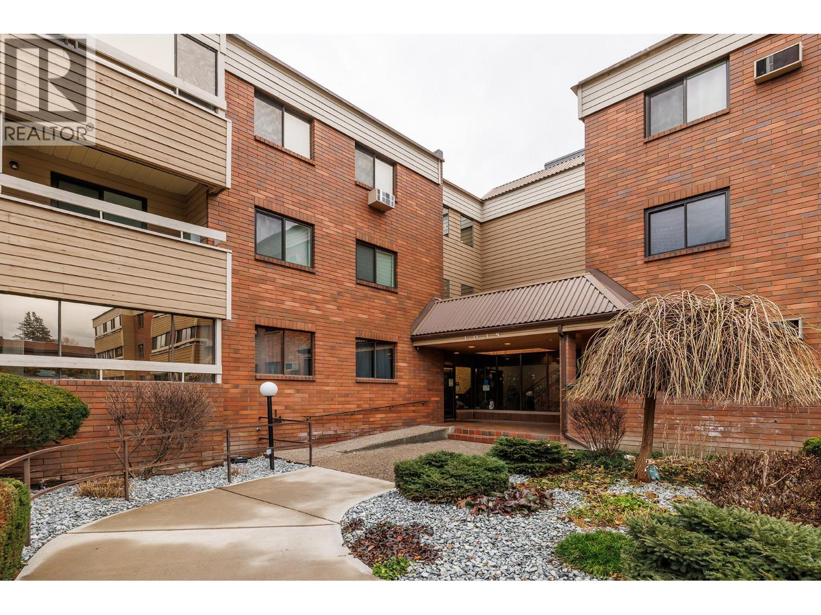 1035 Bernard Avenue Unit# 214 Lot# 29, Kelowna, BC - Outdoor With Exterior