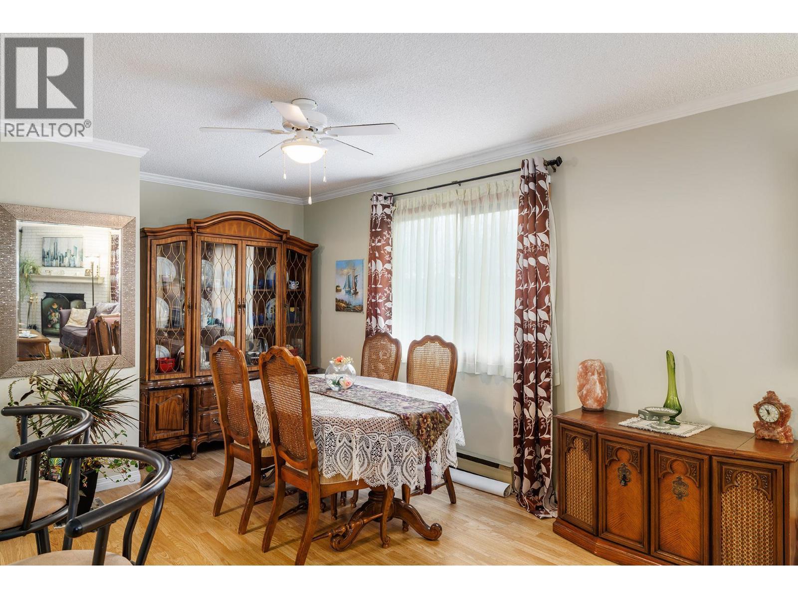 1035 Bernard Avenue Unit# 214 Lot# 29, Kelowna, BC - Indoor Photo Showing Dining Room