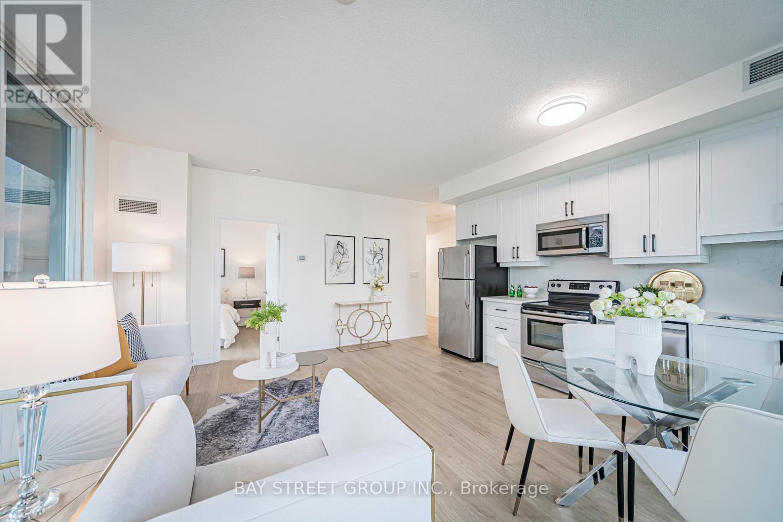 2704 - 33 Bay Street, Toronto, ON - Indoor