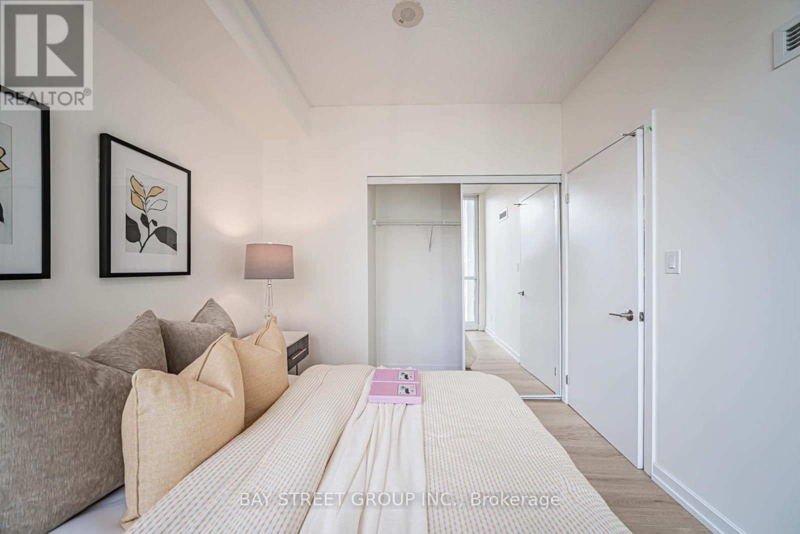2704 - 33 Bay Street, Toronto, ON - Indoor Photo Showing Bedroom