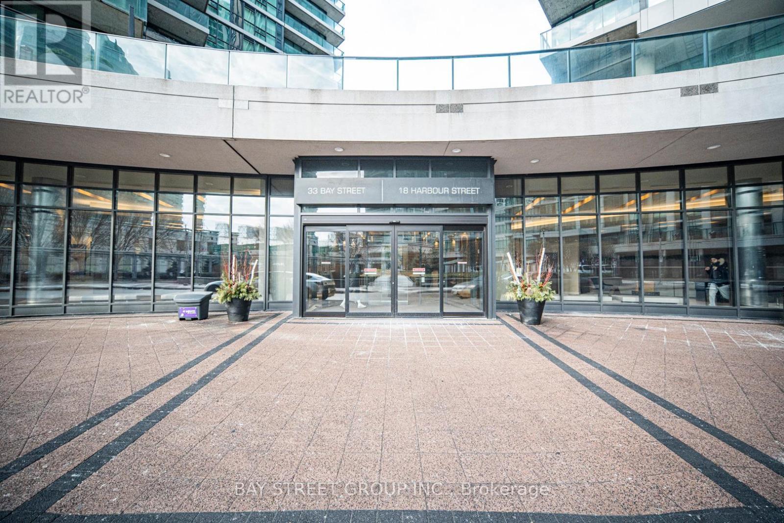 2704 - 33 Bay Street, Toronto, ON - Outdoor
