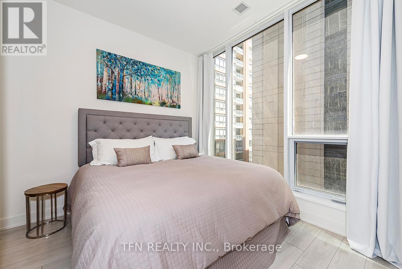1003 - 15 Mercer Street, Toronto, ON - Indoor Photo Showing Bedroom