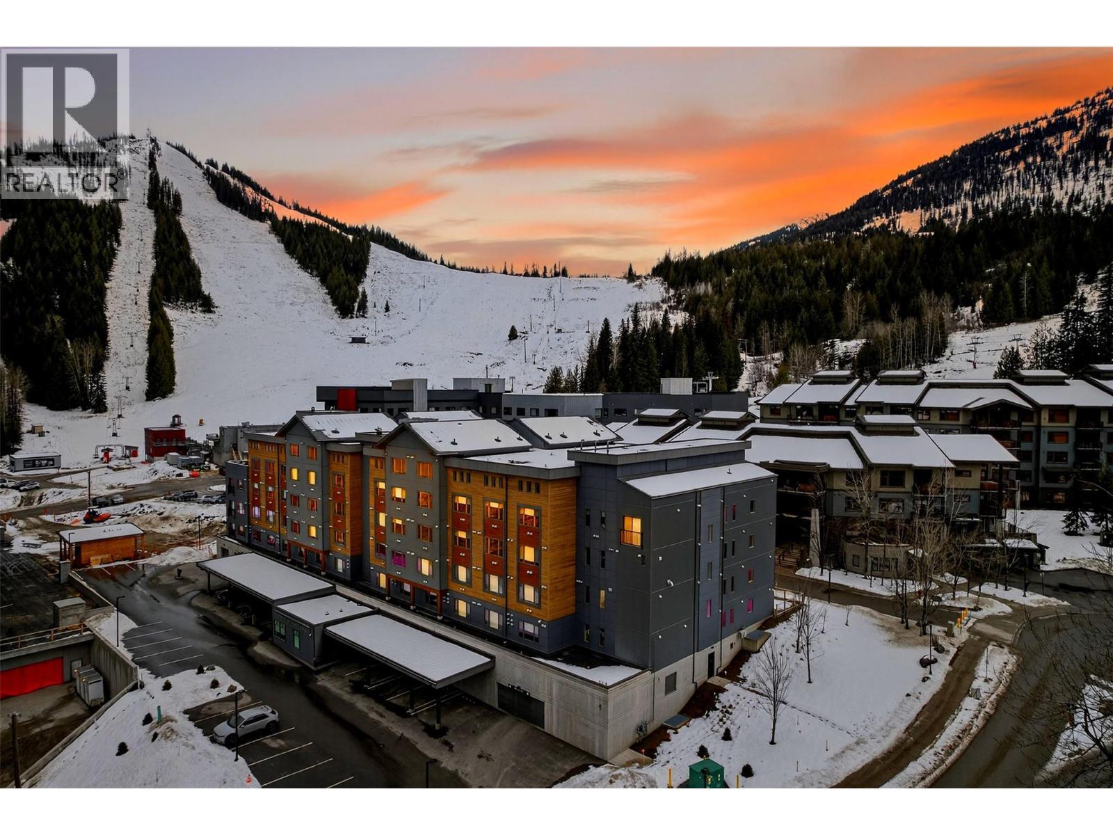 4280 Red Mountain Road Unit# 109, Rossland, BC - Outdoor With View