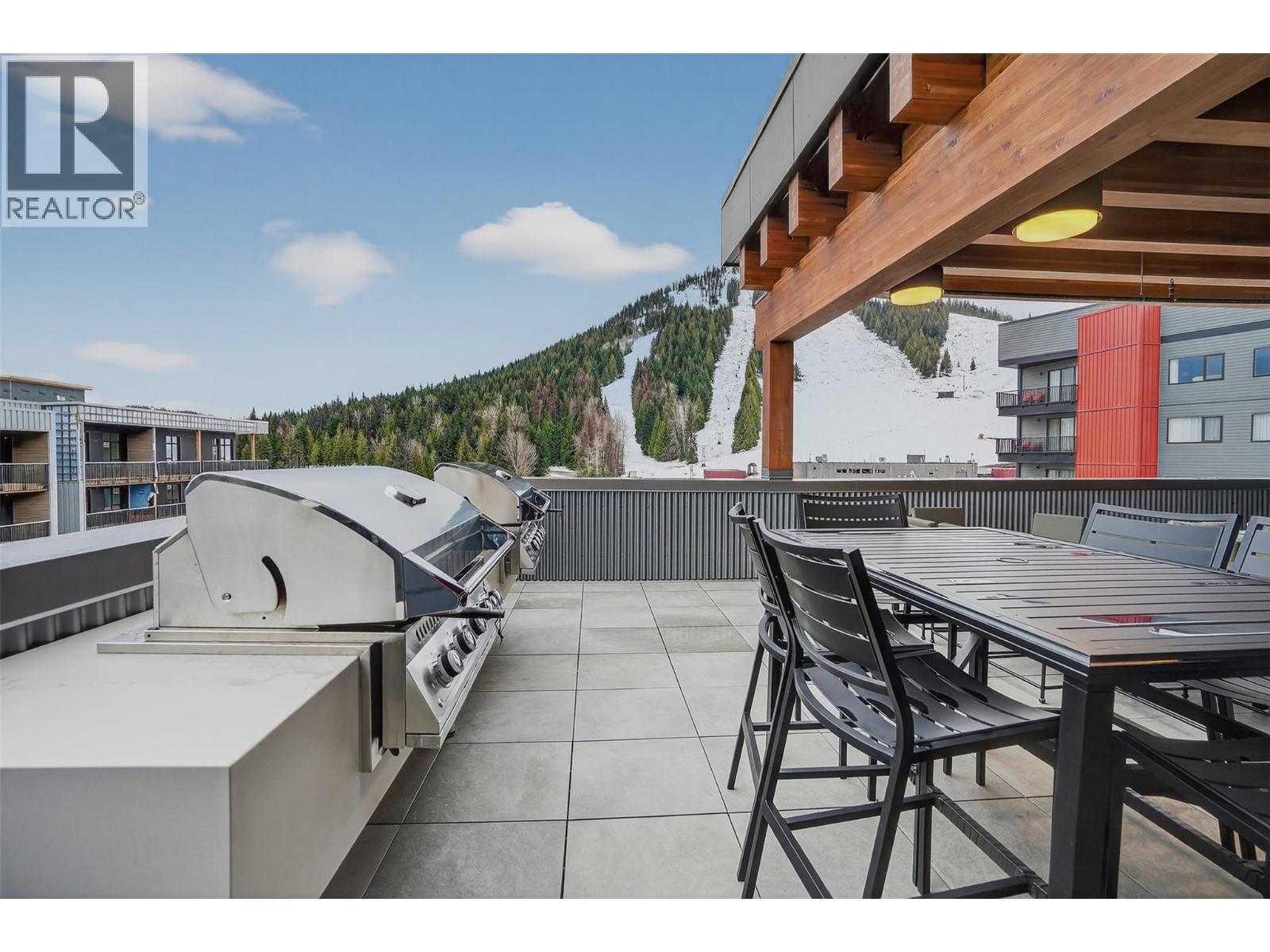4280 Red Mountain Road Unit# 109, Rossland, BC - Outdoor With Exterior
