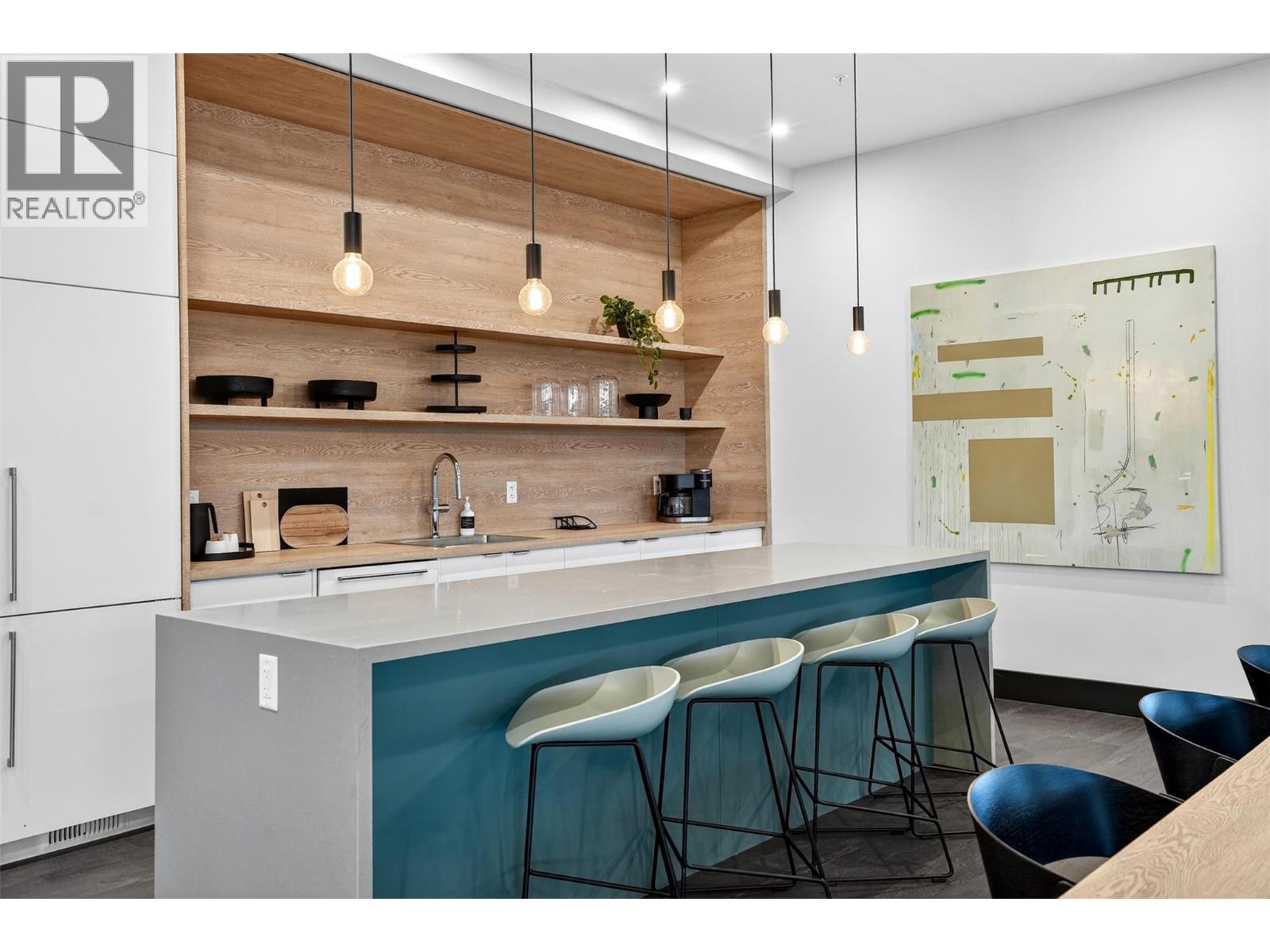 4280 Red Mountain Road Unit# 109, Rossland, BC - Indoor Photo Showing Kitchen