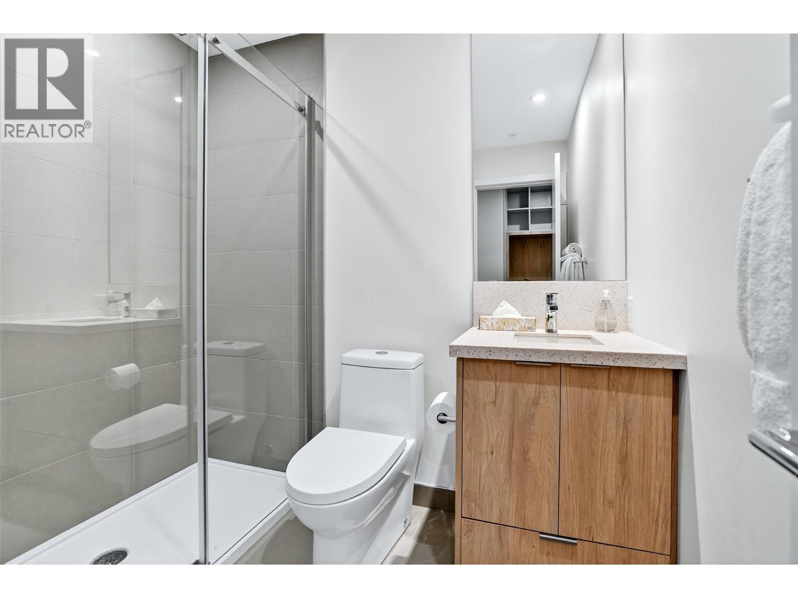 4280 Red Mountain Road Unit# 109, Rossland, BC - Indoor Photo Showing Bathroom