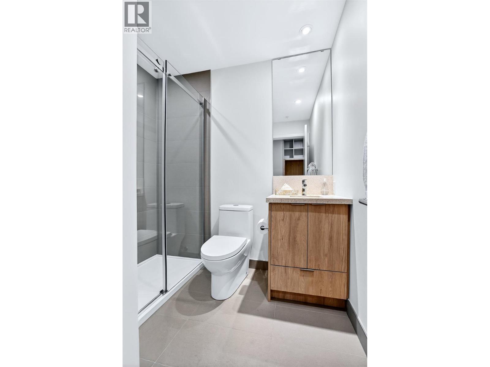 4280 Red Mountain Road Unit# 109, Rossland, BC - Indoor Photo Showing Bathroom