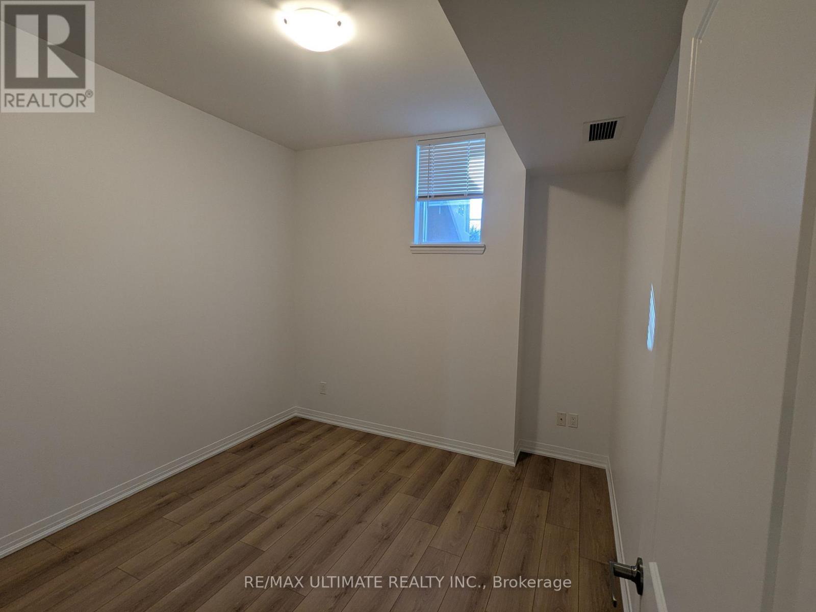 1 - 680 Atwater Avenue, Mississauga, ON - Indoor Photo Showing Other Room