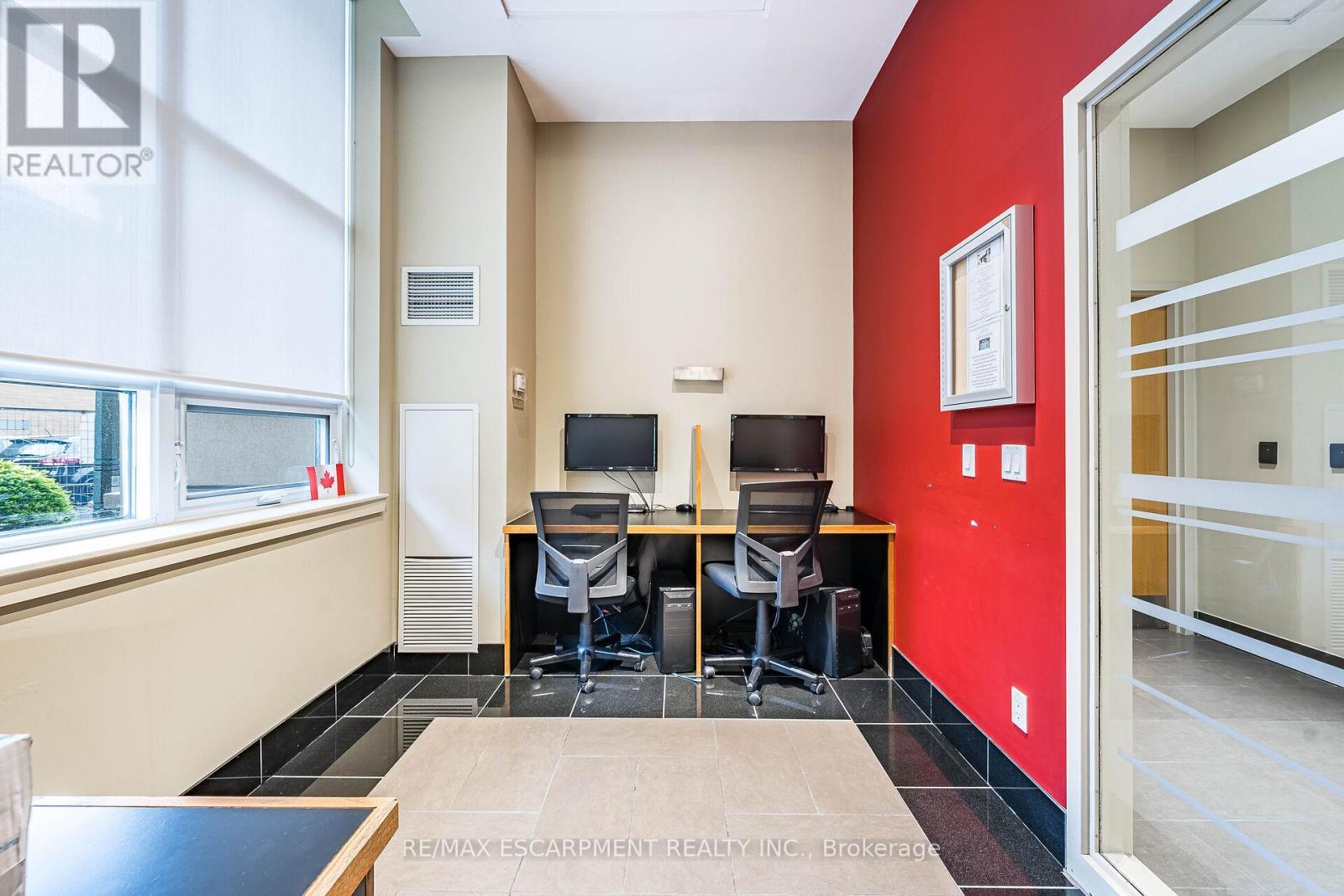 402 - 4 Elsinore Path, Toronto, ON