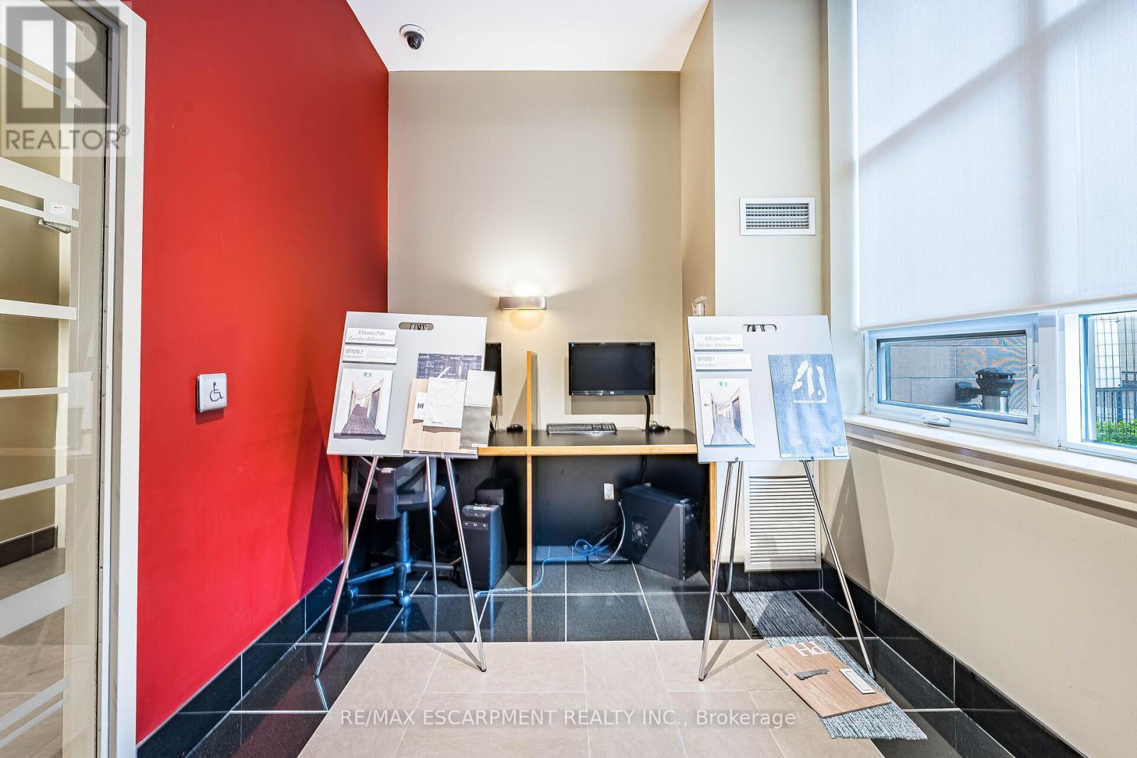 402 - 4 Elsinore Path, Toronto, ON