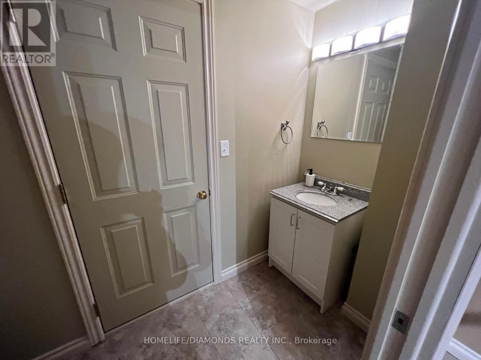 44 Karalee Crescent, Cambridge, ON - Indoor Photo Showing Bathroom