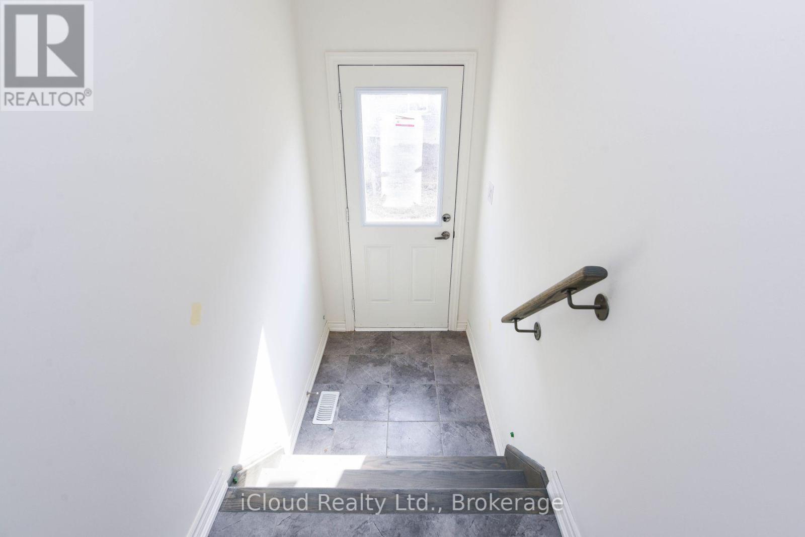 39 Stewardship Road, Brampton, ON - Indoor Photo Showing Other Room