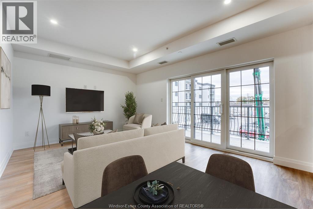 3817 Howard Avenue Unit# 313, Windsor, ON - Indoor