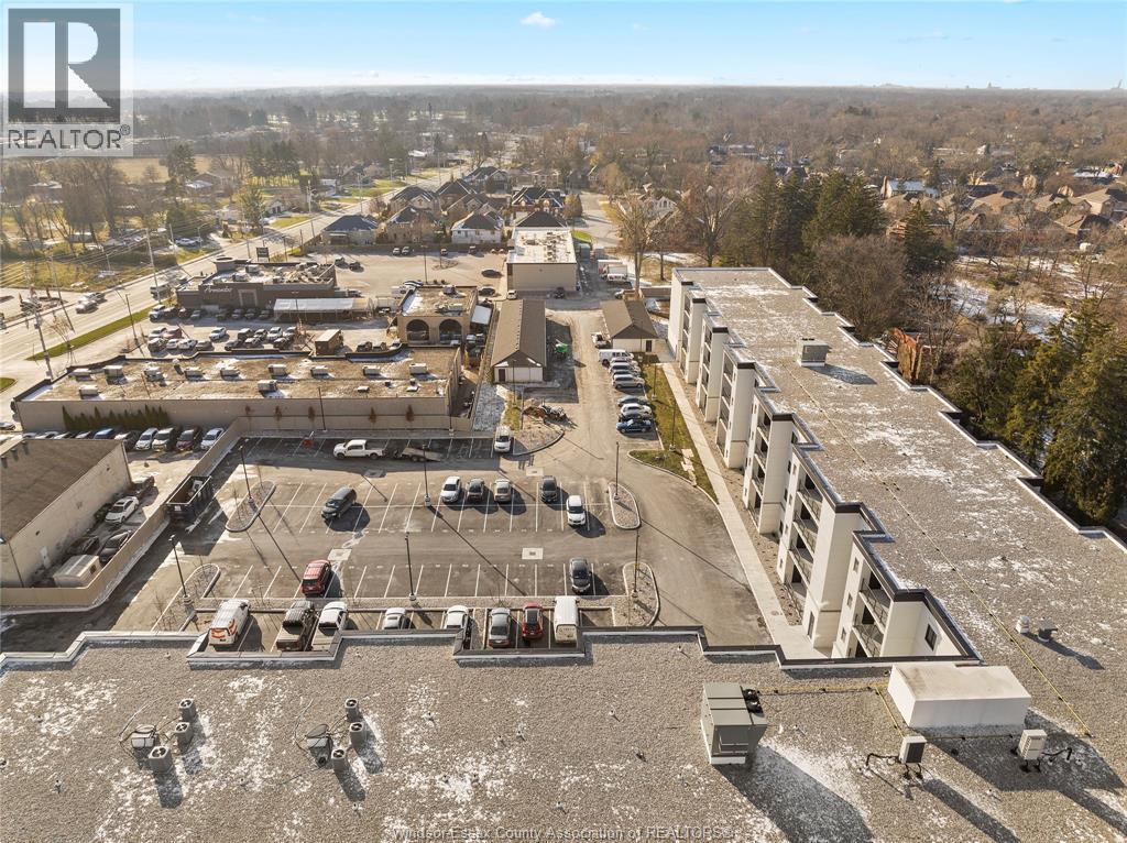 3817 Howard Avenue Unit# 313, Windsor, ON - Outdoor With View