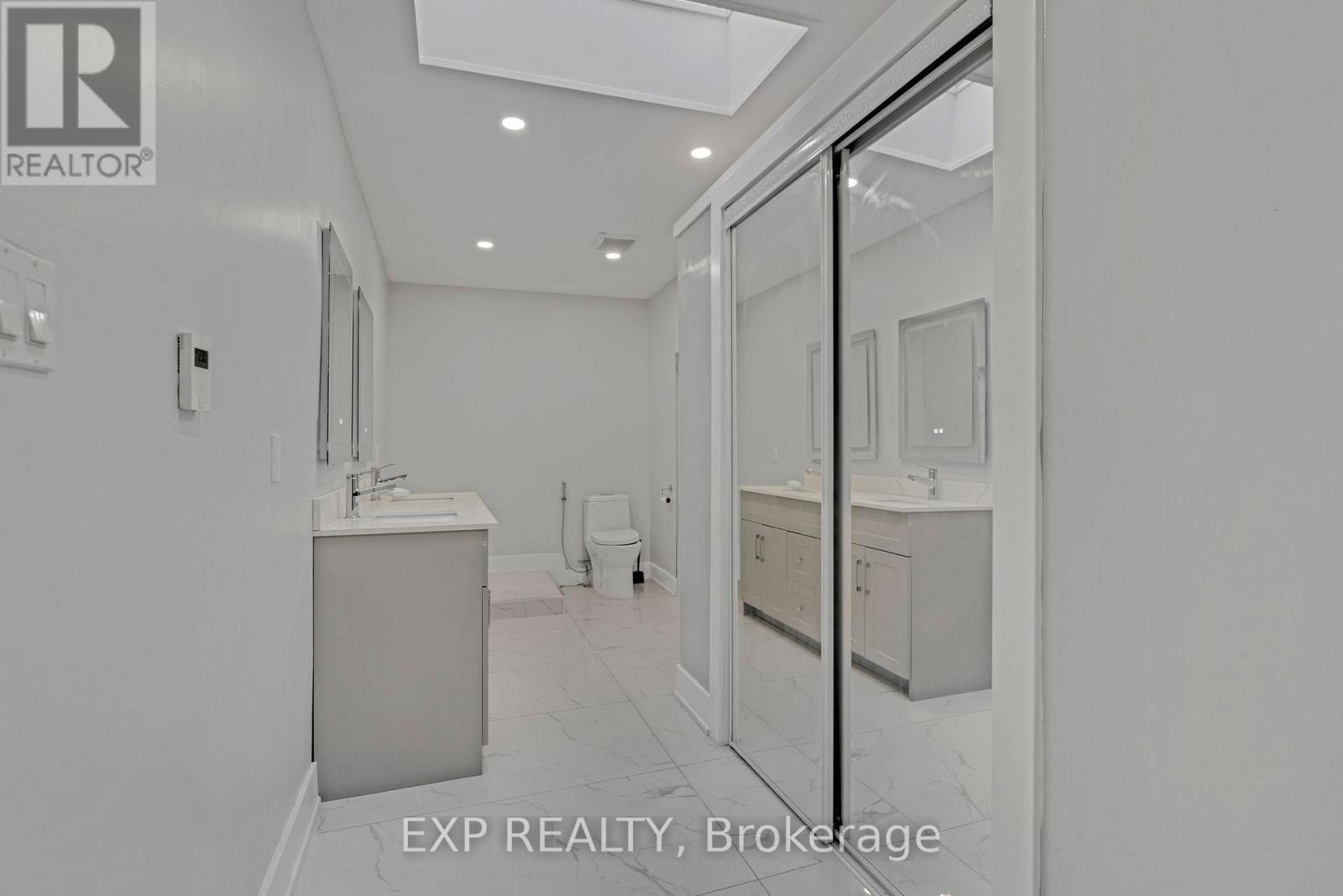 23 Lyndhurst Street, Hamilton, ON -