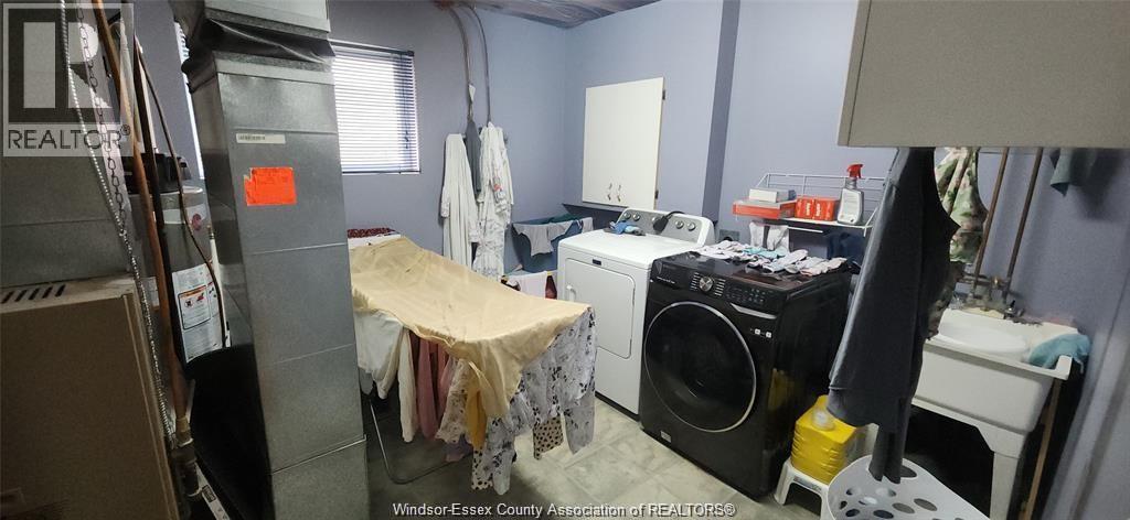 4369 Northwood Lakes, Windsor, ON - Indoor Photo Showing Laundry Room