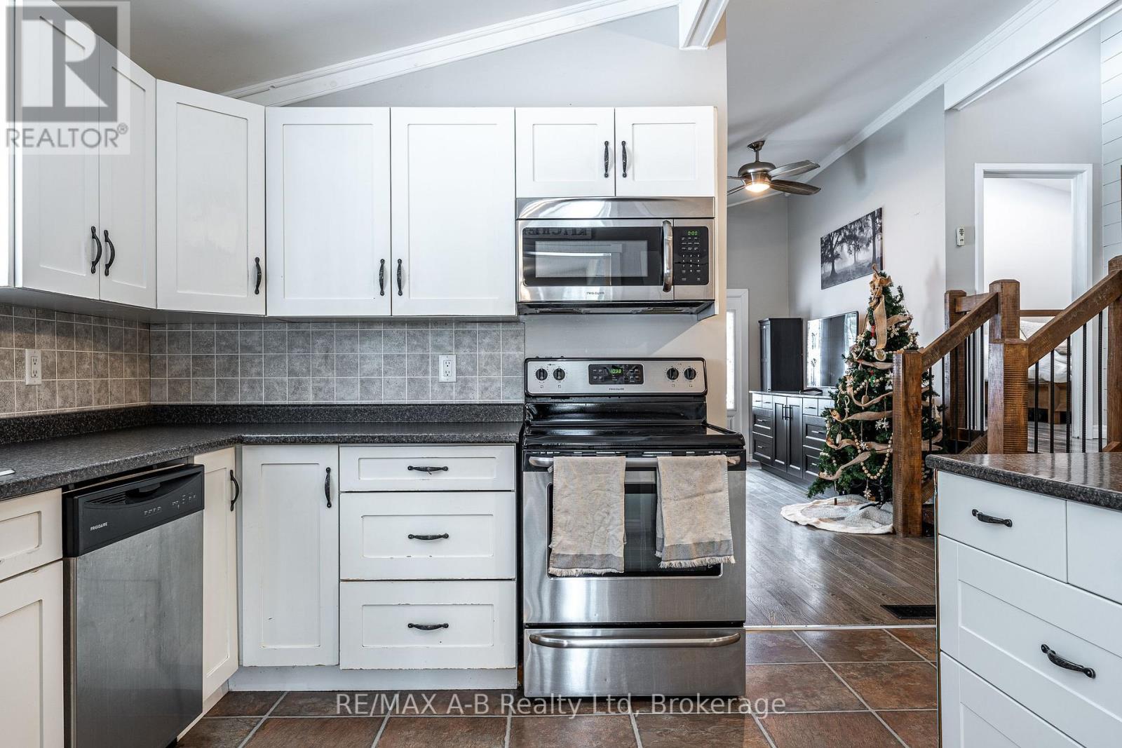 250 Orchard Avenue, Zorra, ON - Indoor Photo Showing Kitchen